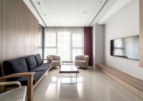 深圳小户型客厅木质背景墙装修图
