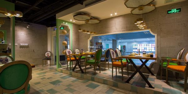 茶餐厅复古风格300㎡设计方案