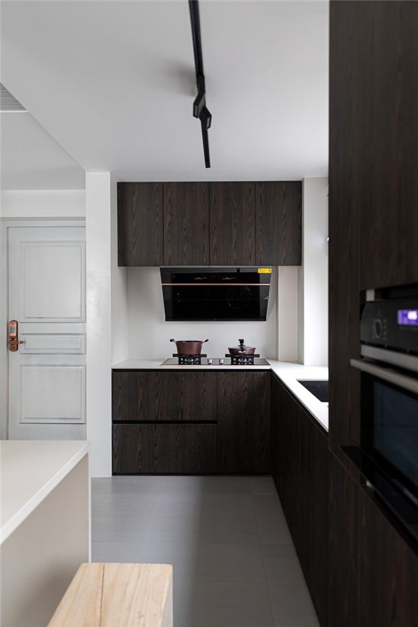 北京华庭装饰现代简约风设计看上去就很舒服