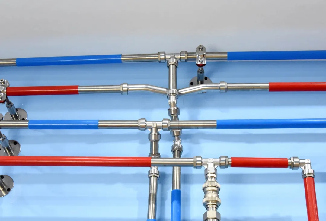 但容易漏水,所以很少用作供水管,目前常见的基本都是ppr管,不锈钢管