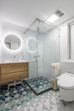 太原房屋卫生间淋浴玻璃隔断装潢设计图片