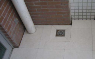[成都古兰装饰]阳台地漏安装方法是什么，阳台地漏安装方法介绍