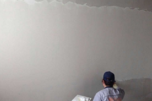 如何刮墙腻子粉