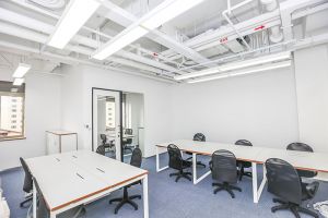 [深圳国伟装饰]深圳小型办公室装修空间如何装饰？