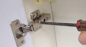 [济南世纪宏达装饰]门铰链怎么安装，门铰链安装的注意事项