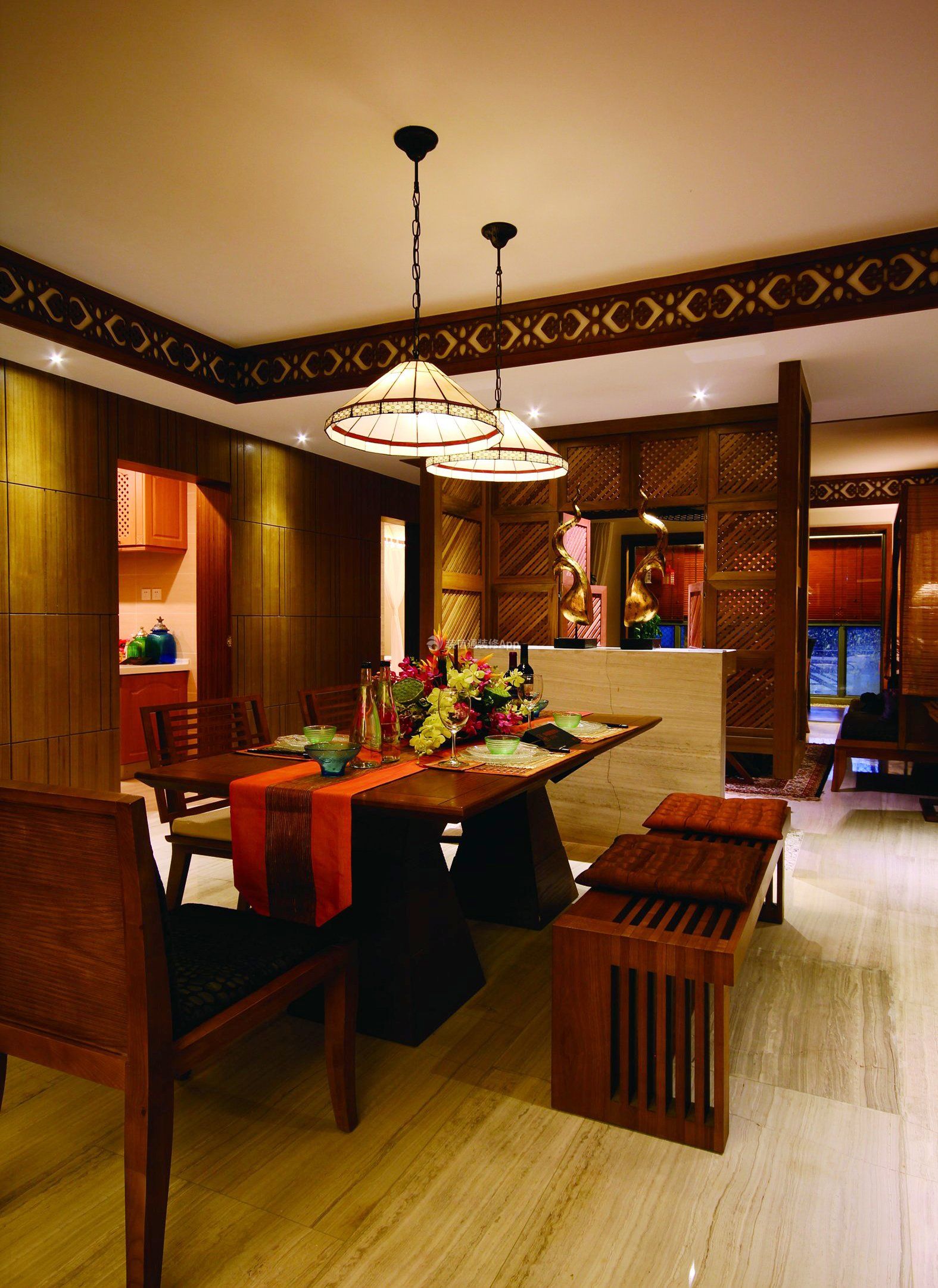 东南亚风格家居餐厅装修实景图