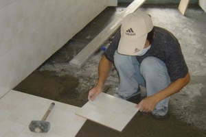 [成都爱焕新装饰]铺地板砖的方法与技巧是什么,方法与技巧介绍