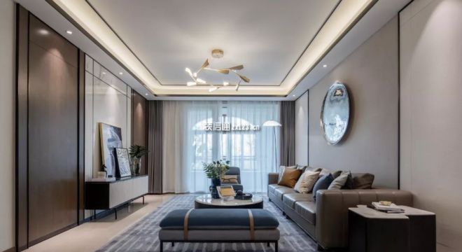 万科坤和·湛蓝云镜现代风格四居室143平米装修案例