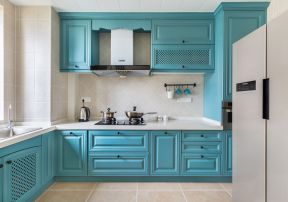 2023家庭房子室内厨房橱柜颜色装修效果图