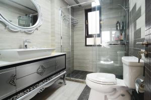 [东日亿盛装饰公司]卫生间装修瓷砖铺贴有哪些方法