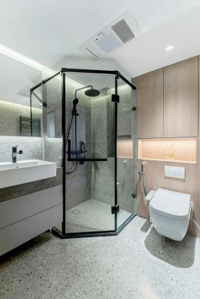卫生间淋浴房装修效果图 卫生间淋浴房效果图片
