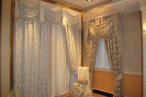 [鑫友装饰公司]窗帘杆的材质有哪些 窗帘杆选购技巧