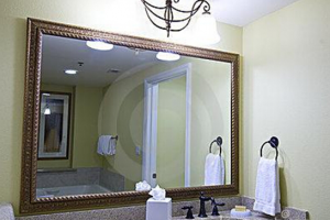 [杭州言鼎装饰]卫浴间镜子的清洁方法都有哪些