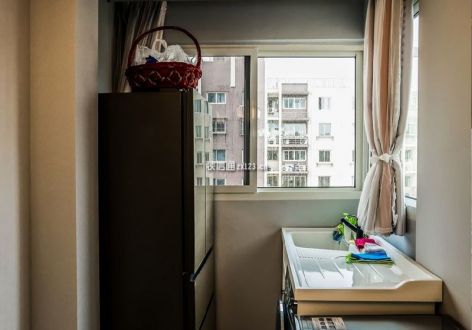 中海万锦熙岸86平二居室现代简约风格装修案例