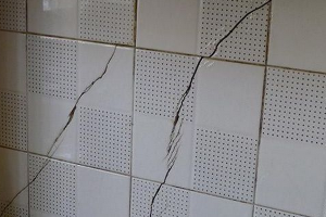 [武汉宜美装饰]瓷砖开裂了怎么办 瓷砖开裂原因及处理办法