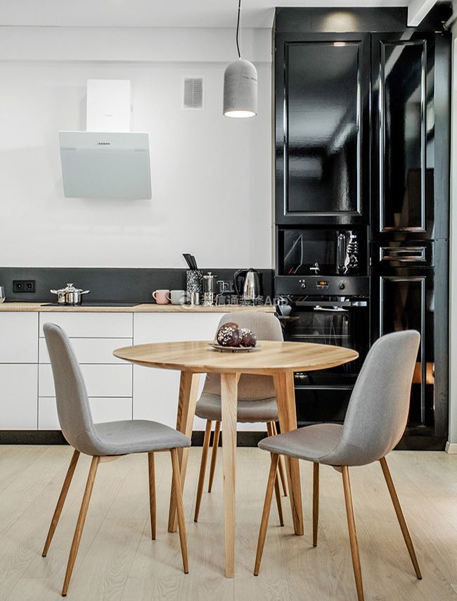40平方单身公寓餐厅桌椅装修装饰图片