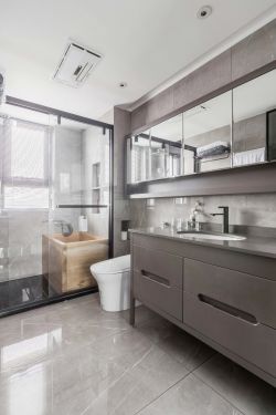 100平米房屋卫生间镜柜装修设计效果图