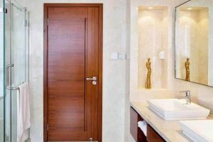 [广州三叶红装饰]家装卫生间门常用的材质有哪些