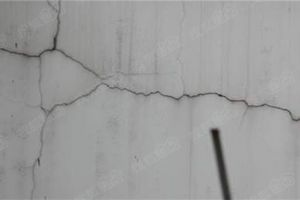 [南昌森慕装饰]油漆为什么出现裂纹 怎么避免油漆开裂