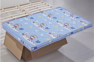 [哈尔滨大树装饰]婴儿床床垫怎么选 怎么选婴儿床品