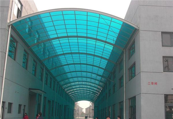 深圳居众装饰雨棚怎么隔音雨棚隔音方法