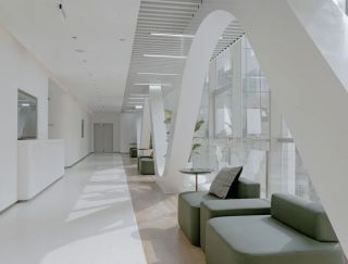 现代风格高档美容院走廊休息区设计图