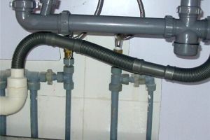 厨房水管安装