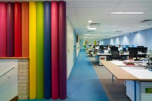 [沈阳鑫友装饰]办公室内墙面颜色设计方法 办公室内墙面设计要点