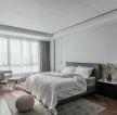 大平层户型卧室简单装潢设计图