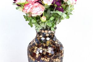 [深圳金紫荆装饰]买花瓶有哪些选购技巧 花瓶有哪些材质