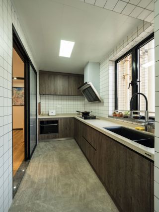 3室2厅2卫厨房橱柜装修设计图2023