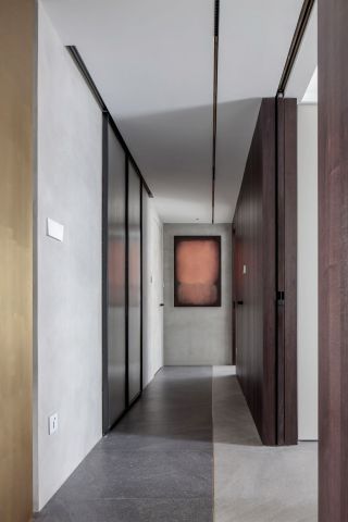 现代风格家装室内走廊设计图片