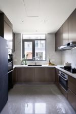 独栋别墅现代厨房装修设计图片