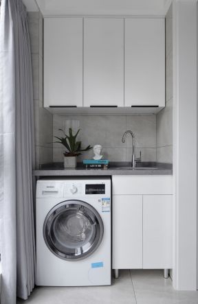 生活阳台洗衣机柜装修设计实景图