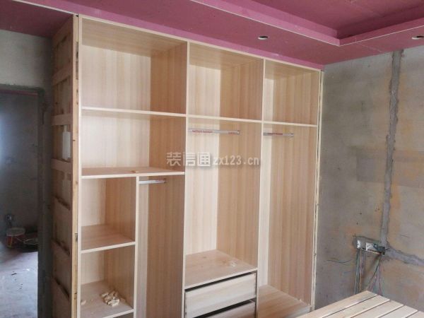 上海100平米房屋衣柜装修预算