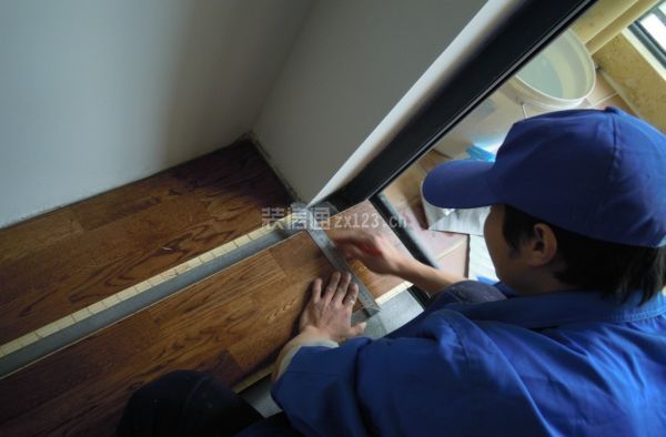 装修房子的步骤之安装地板