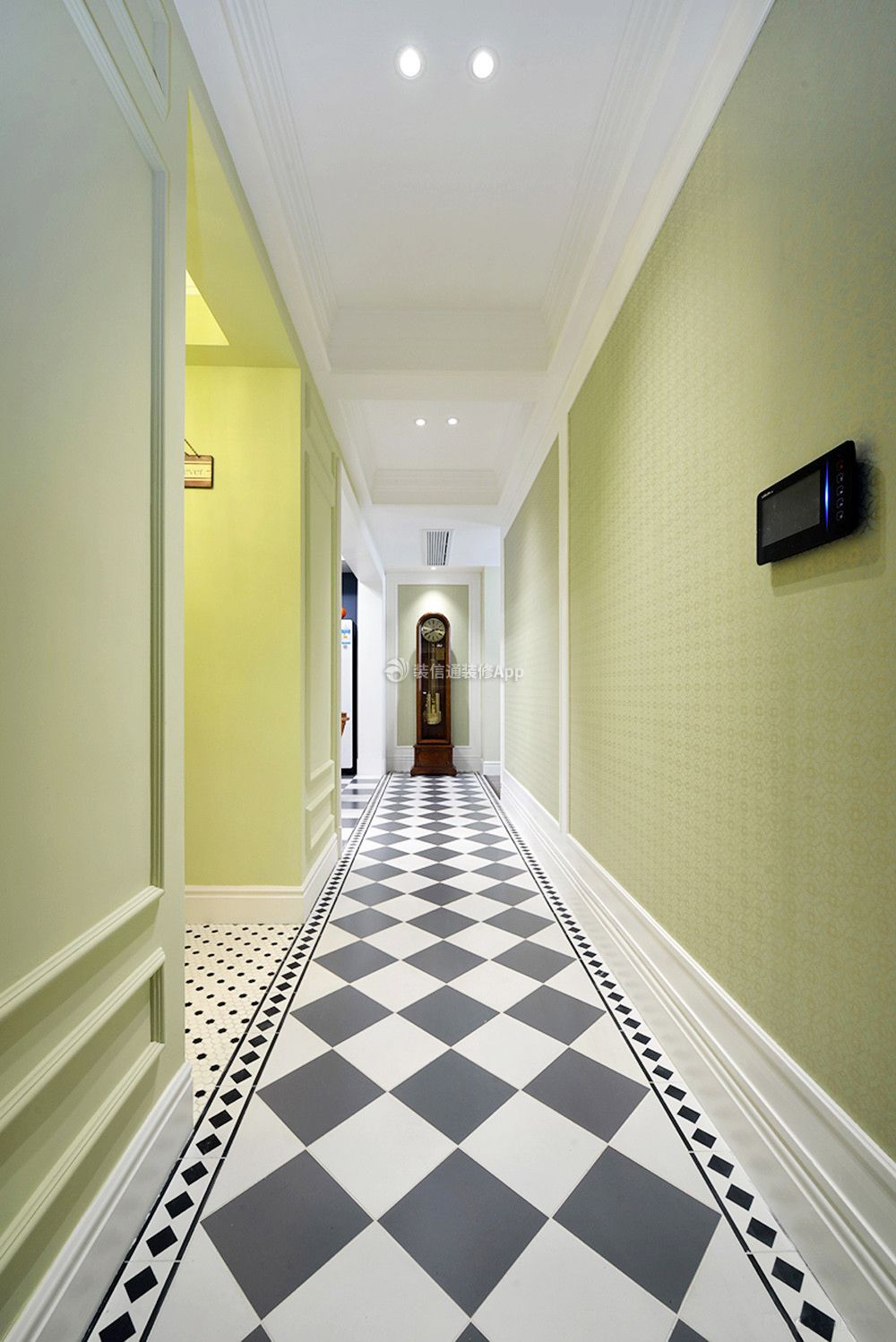 别墅室内走廊地砖装修设计实景图
