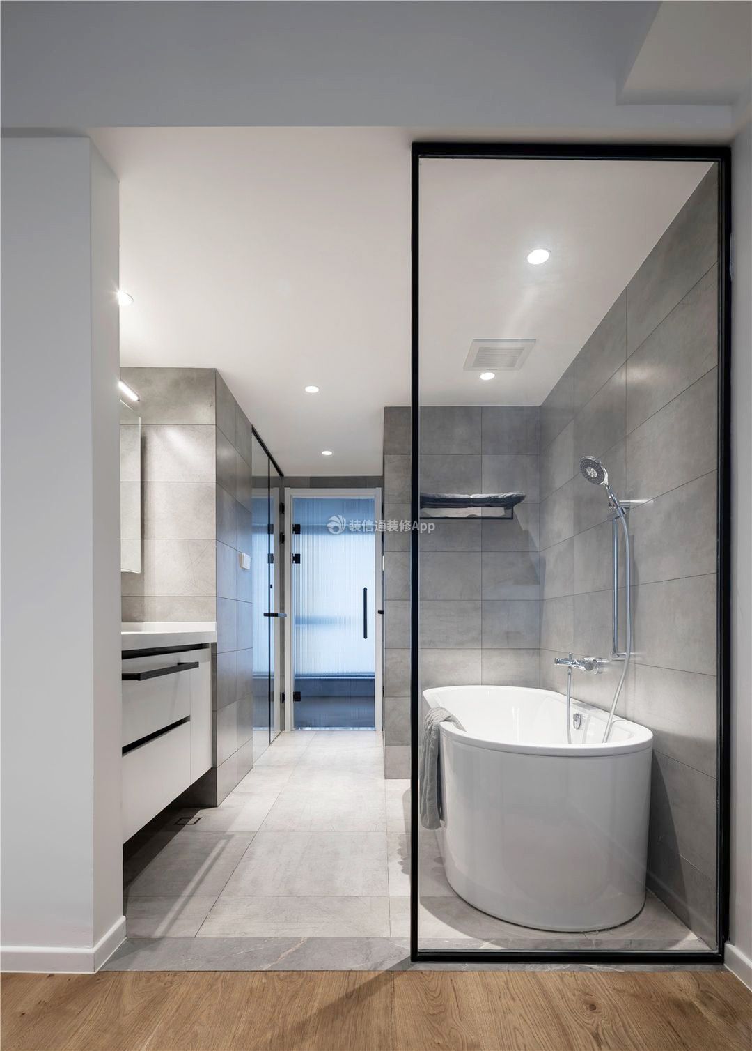 现代风格卫浴间玻璃隔断设计效果图