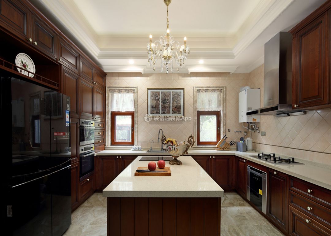 美式风格别墅厨房岛台装修设计图