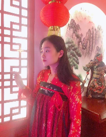 向春梅子 