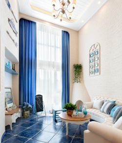 地中海风格客厅窗帘装饰设计图