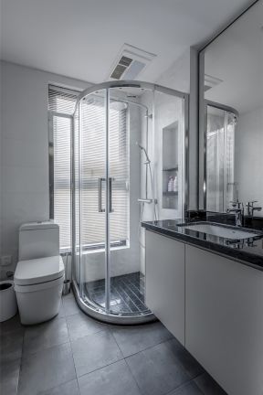 卫生间玻璃淋浴房装修设计图片