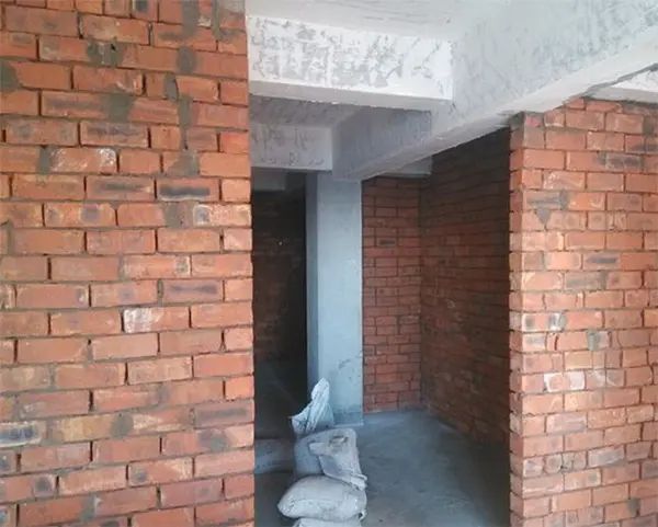 黏土砖隔墙