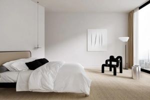 [南京红蚂蚁装饰公司]卧室床怎么摆比较好？选对位置才能睡得安心！