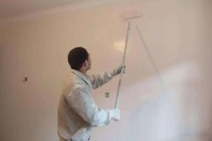自己怎么刷墙面漆
