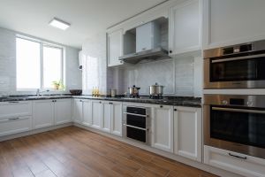 [广州月亮湾装饰]家居厨房应该怎么装修设计