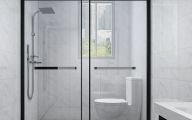 [名诚装饰]卫生间淋浴房用玻璃还是浴帘更好?