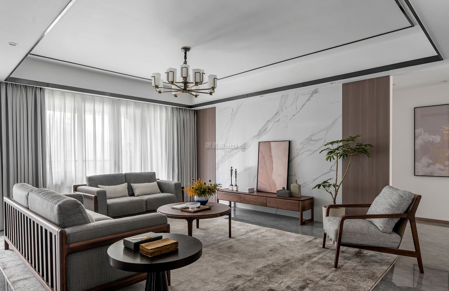 新中式客厅的电视背景墙图 新中式客厅沙发图片 新中式客厅窗帘装修效果图