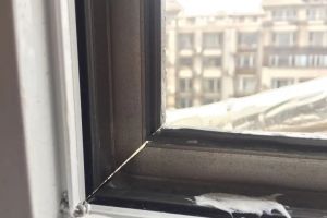 [江右天工装饰]窗台缝隙用哪种密封胶？窗台缝隙漏水怎么办