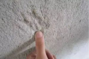 墙面起砂